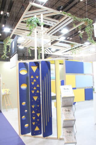 Tempo salon Workspace Stand