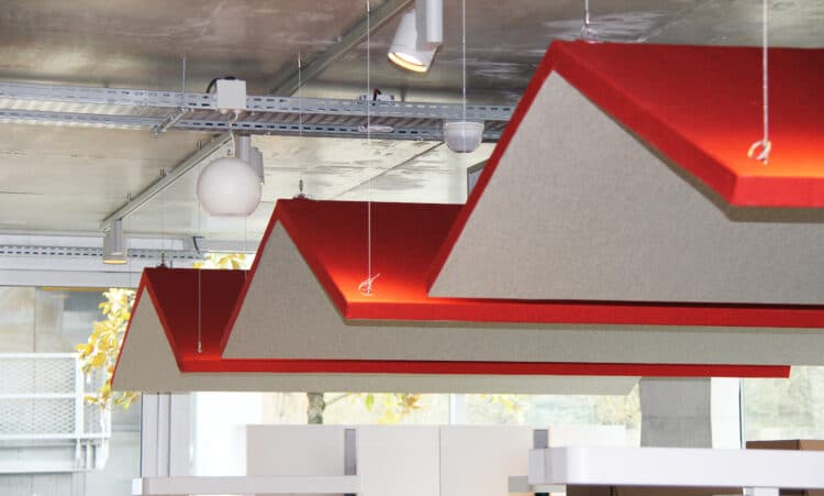 Panneau acoustique plafond le toit rouge