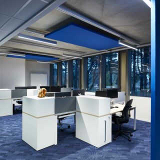 Panneau acoustique plafond suspendu rectangle bleu